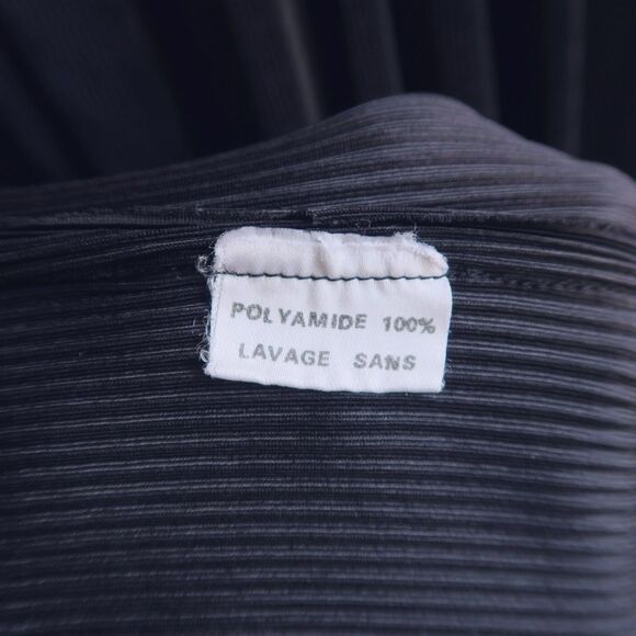 Vtg VIRGINIE PARIS Black Micropleat Jacket Size 2X-3X Longline Plisse Lettuce - Picture 10 of 10